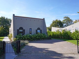 Grosse Parkplatz