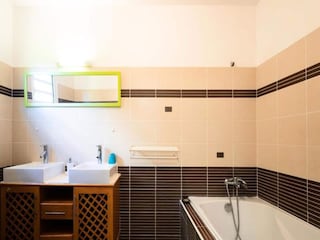 Apartment Saint François  9