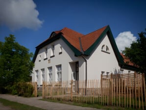 Holiday house Former rectory Alt-Teterin Flat II - Butzow in Western Pomerania - image1