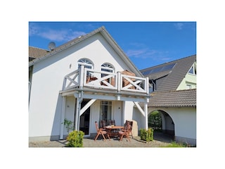 Südansicht mit Balkon