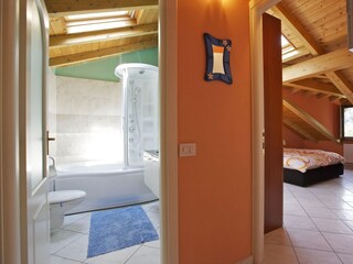 1. Schlafzimmer mit Doppelbett