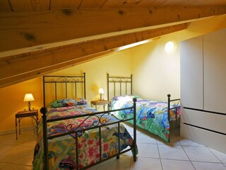 2. Schlafzimmer mit 2 Einzelbetten