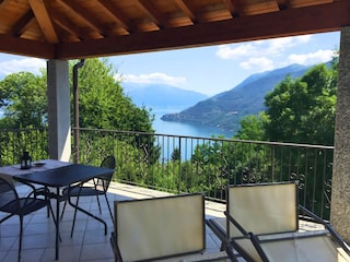 Ca. 40 m² großer Balkon mit Traumseesicht