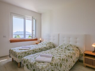 Schlafzimmer mit 2 Einzelbetten