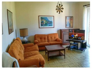 Wohn-/ Esszimmer mit...