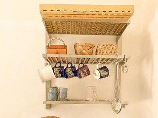 Gut ausgestattete offene Küche