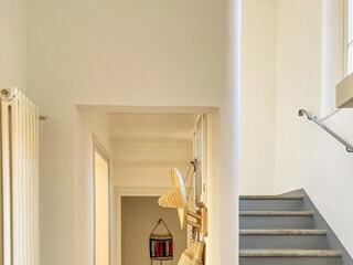 Flur mit Treppe
