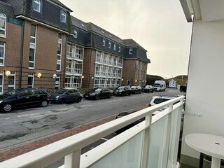 Balkon mit Blick zum Strandübergang