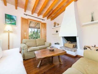 Villa Capdepera Features 24