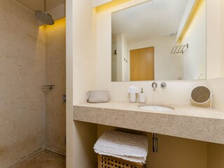Villa Campos Features 40