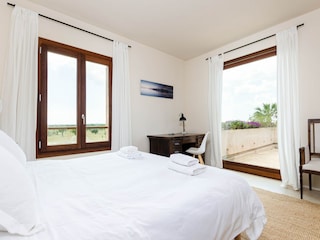 Villa Campos Features 40