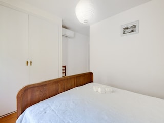 Apartment Roses Features 30