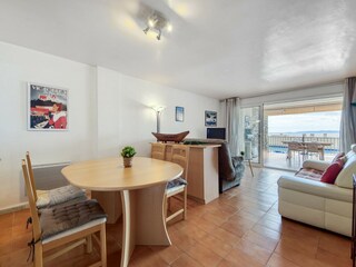 Apartment Roses Features 19