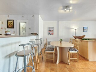 Apartment Roses Features 38