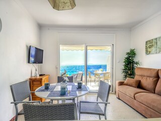 Apartment Roses Features 14