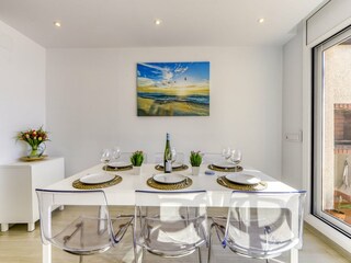 Apartamento Roses Características 18