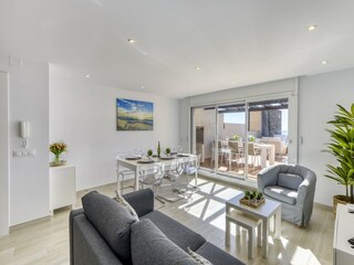 Apartment Roses Features 24