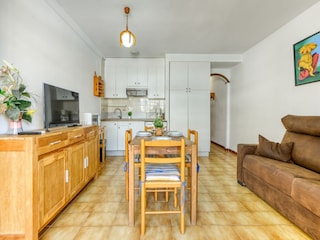 Apartment Roses Features 11
