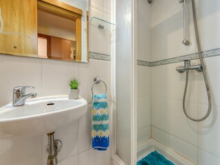 Apartment Roses Features 10