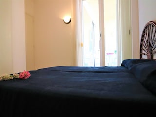 Apartment Roses Features 16