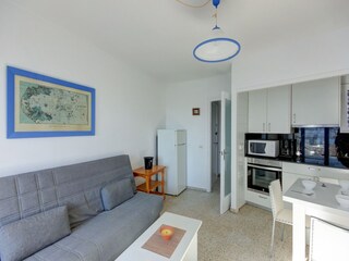 Apartment Roses Features 15
