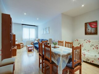 Apartamento Roses Características 12