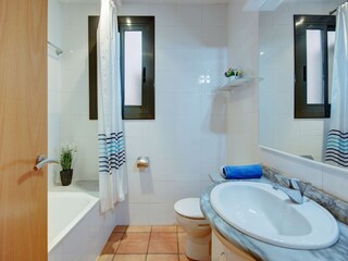 Apartamento Roses Características 10