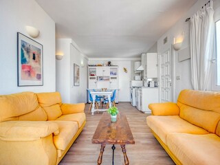 Apartamento Roses Características 15