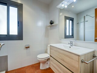 Apartamento Roses Características 18