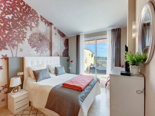 Apartment Palau-Saverdera Features 13