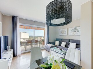 Apartment Palau-Saverdera Features 14