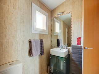 Apartment Palau-Saverdera Features 17