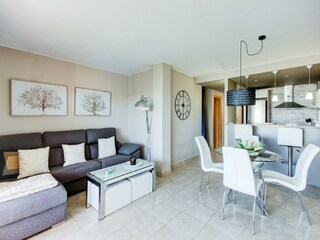 Apartment Palau-Saverdera Ausstattung 21
