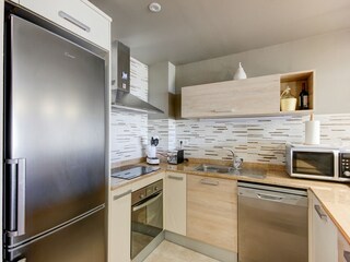 Apartment Palau-Saverdera Features 24