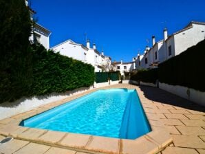 Casa per le vacanze Casa vacanze per sei persone con piscina - L'Escala - image1