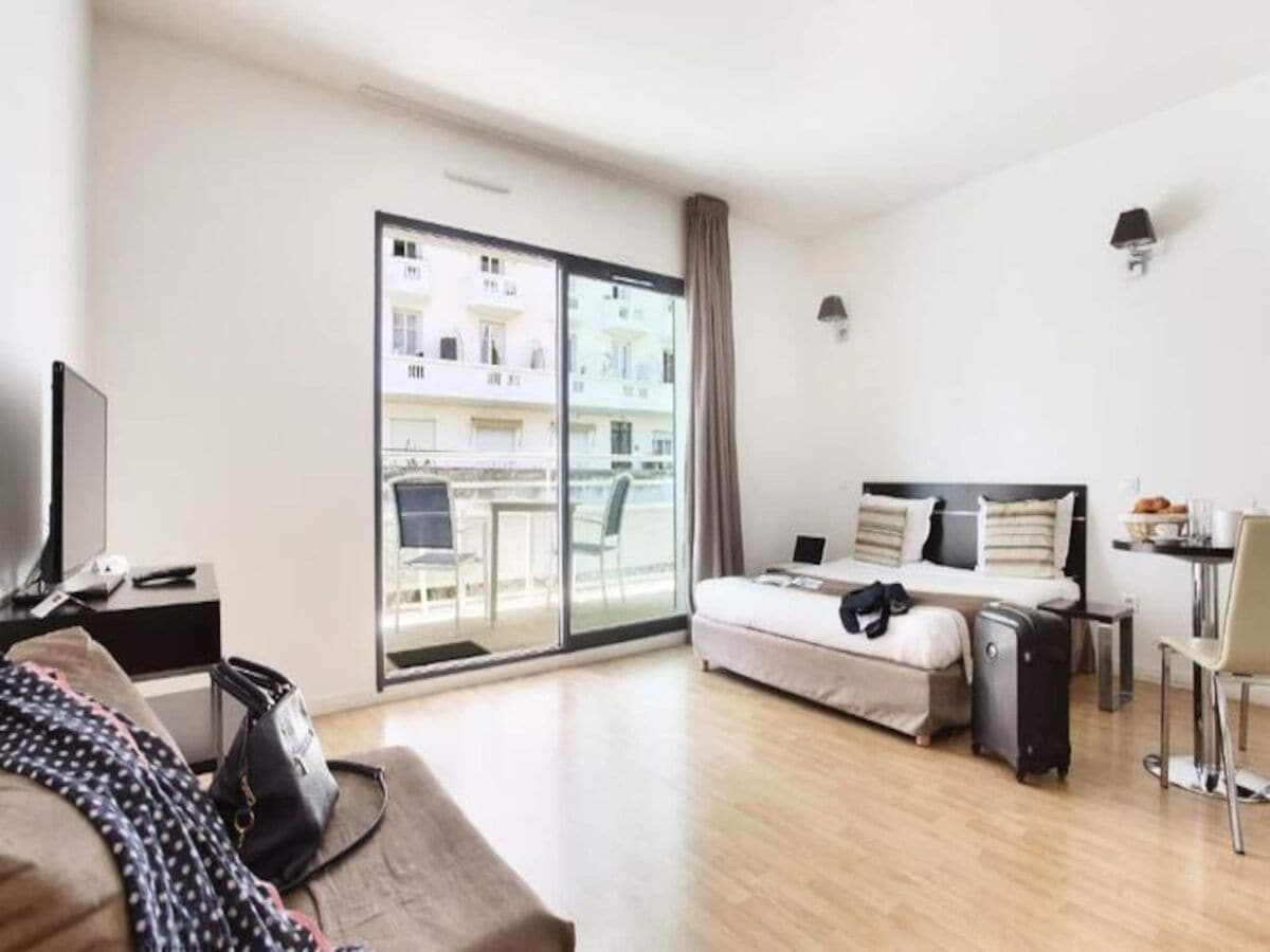 Apartment Beausoleil  14