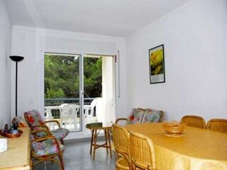 Apartment L'Escala Features 12