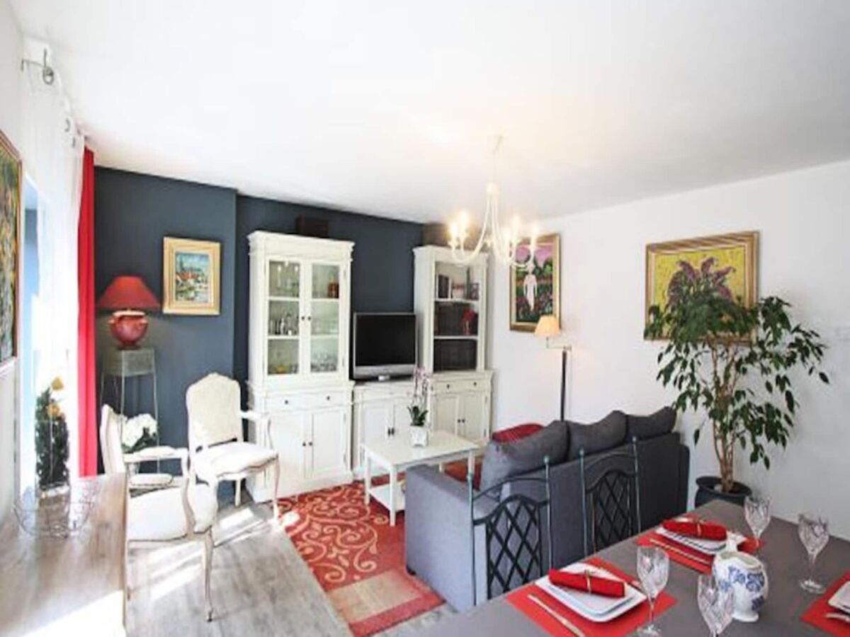 Apartment Saint-Nabord  10