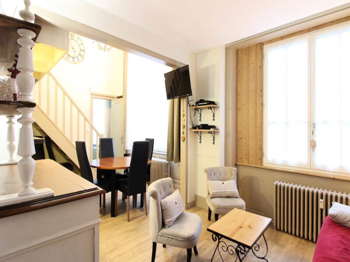 Apartment Besse-et-Sainte-Anastaise  1