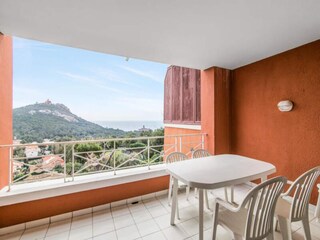 Apartment Le Dramont  19