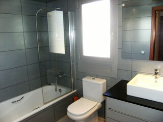 Apartment L'Estartit Features 12