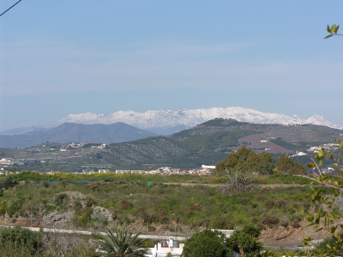 Ausblick auf schneebedeckte Sierra Nevada