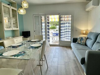Apartment L'Escala Features 14