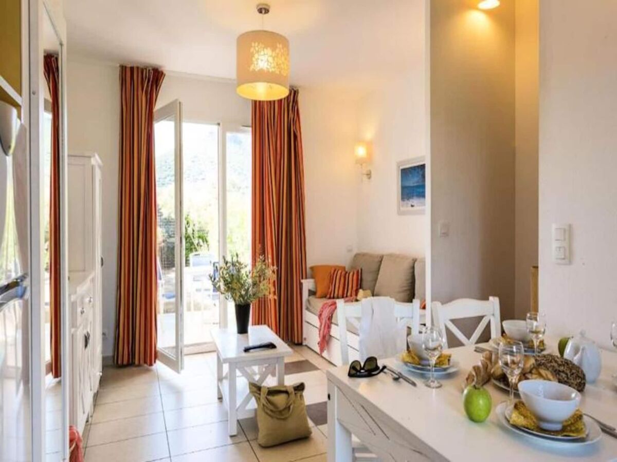 Apartment Ile Rousse  10