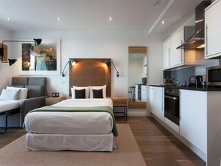 Apartment Brentford  14