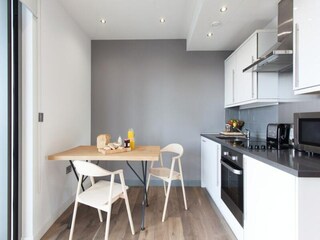 Apartment Brentford  10