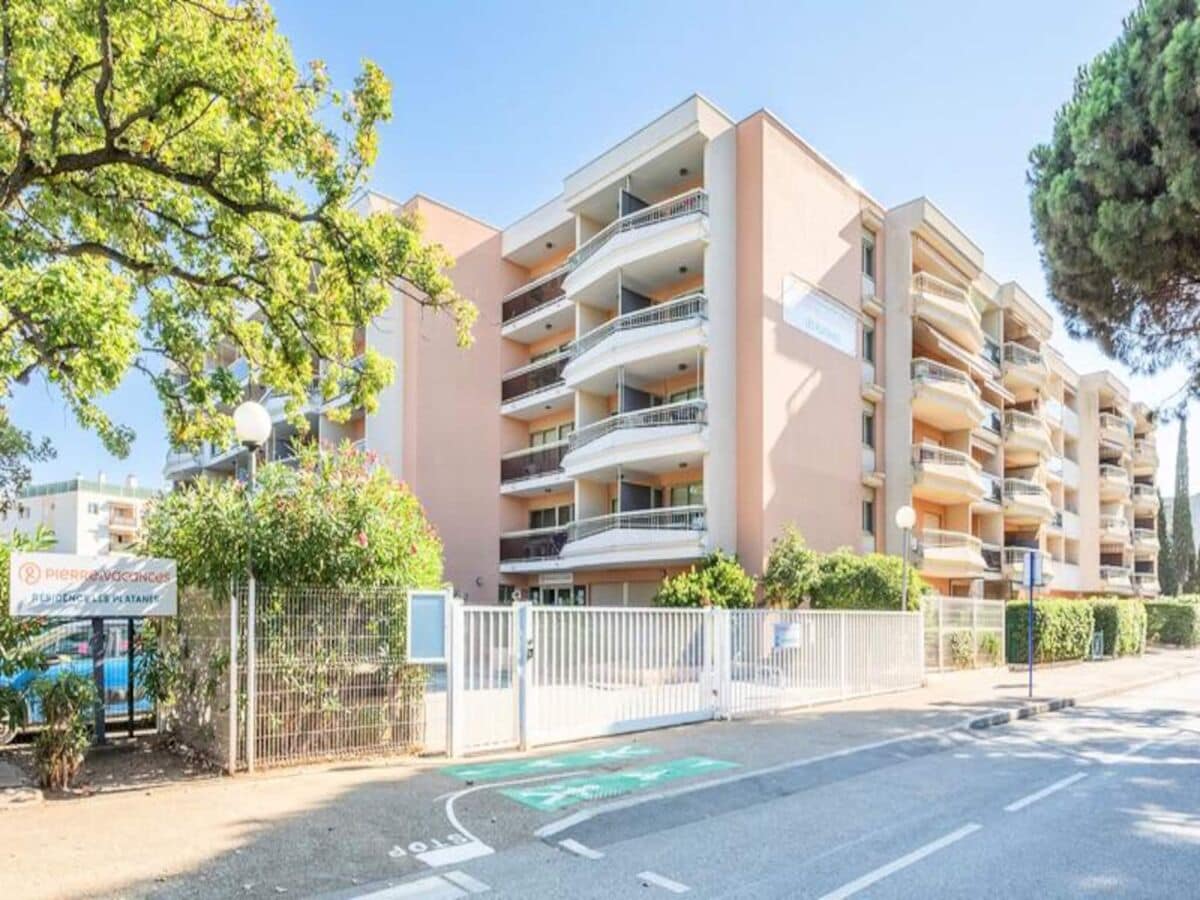 Apartment Sainte-Maxime  1