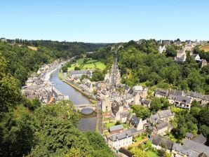 Appartement Vacancéole Résidence Duguesclin - Dinan - image1