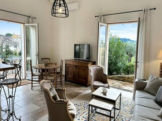 Apartment Lourmarin  7