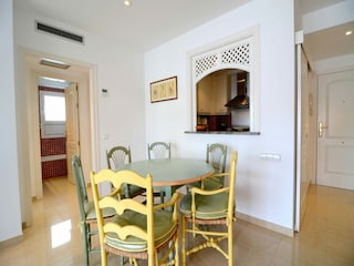 Apartment L'Estartit Features 13